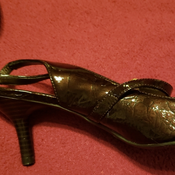 Brown slingback heels - Picture 2 of 4